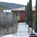 grille et portillon en fer forgé, réalisé par 2 bois et d'acier (ferronnerie ébénisterie dieulefit drôme)