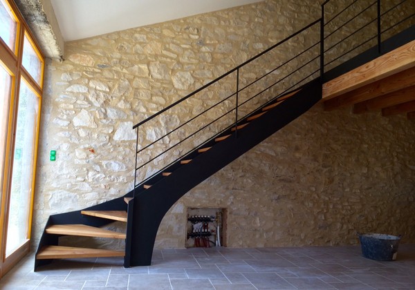 escalier 1/2 tournant double limon