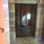 porte cave réalisée par 2 bois et d'acier (ferronnerie, ébénisterie, forge à dieulefit drôme)