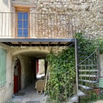 escalier helicoidal exterieur réalisé par 2 bois et d'acier (ferronnerie ebenisterie forge à dieulefit drôme