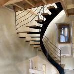 escalier contemporain réalisé par 2 bois et d'acier (ferronnerie ebenisterie forge à dieulefit drôme