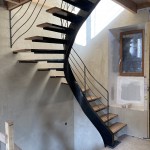 escalier contemporain réalisé par 2 bois et d'acier (ferronnerie ebenisterie forge à dieulefit drôme