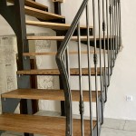 escalier limon cremaillere réalisé par 2 bois et d'acier (ferronnerie ebenisterie forge à dieulefit drôme