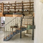 escalier limon cremaillere réalisé par 2 bois et d'acier (ferronnerie ebenisterie forge à dieulefit drôme